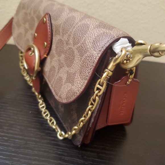 Coach  Beat Crossbody in Signature Canvas - Picture 10 of 15